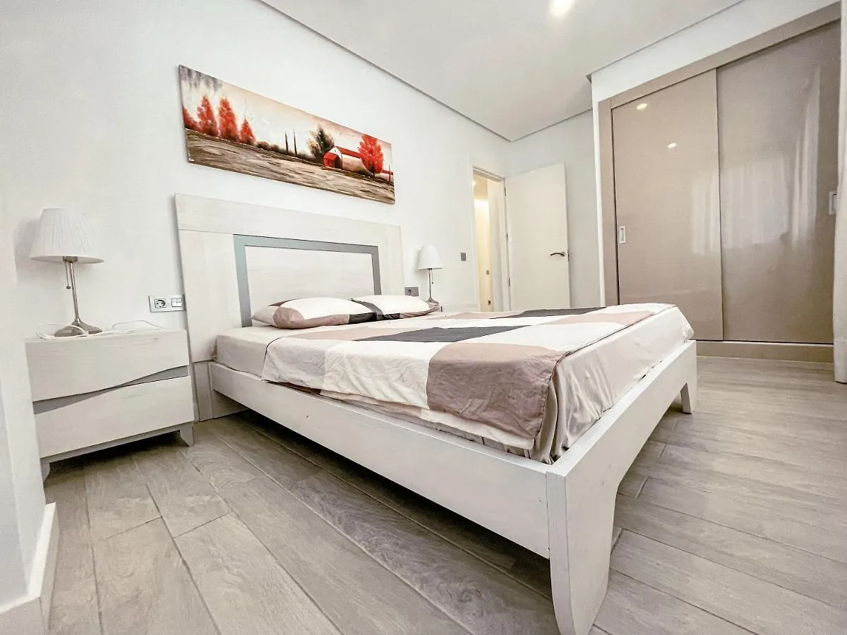 Apartment 3-Bed Flat, Ocean Garden, Heated Pool Parking Spain