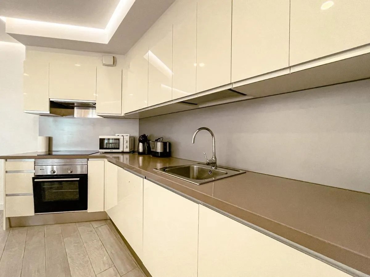 3-Bed Flat, Ocean Garden, Heated Pool Parking 0*, Costa Adeje (Tenerife)