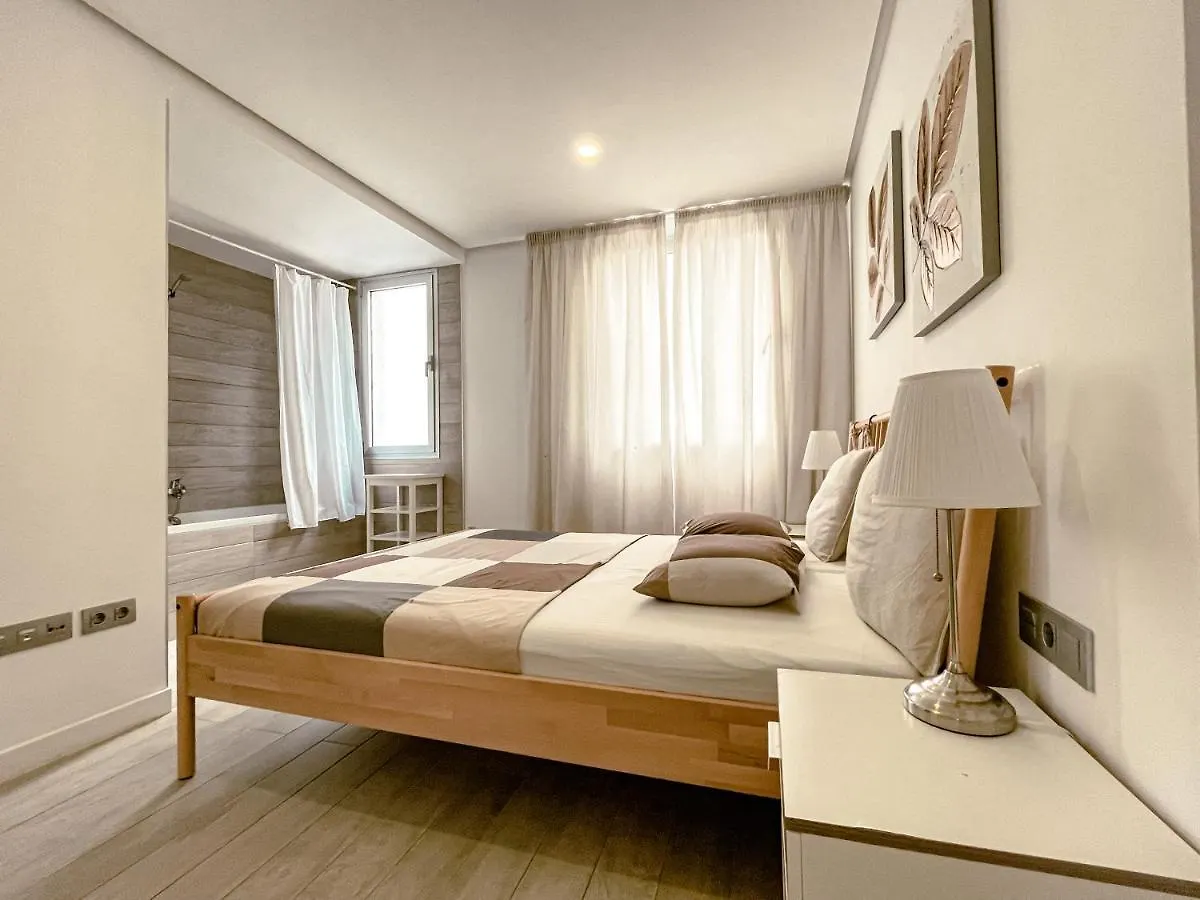 3-Bed Flat, Ocean Garden, Heated Pool Parking Spain